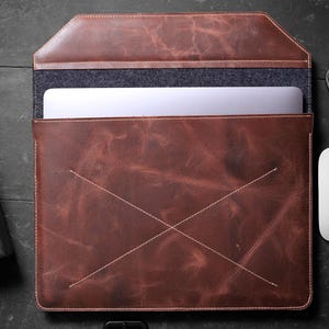 Personalised Genuine Leather MacBook Air & Pro Sleeve 13&quot; 14&quot; 15&quot; 16&quot;/Embossed MacBook Case/Leather Cover /M1 M2 M3 M4 2024 13 14 15 16 inch