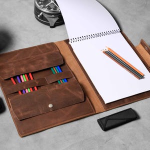 Couverture de carnet de croquis en cuir faite main, étui en cuir pour carnet de croquis d'artiste du voyageur, couverture de carnet de croquis de dessin, cadeaux d'artistes personnalisés