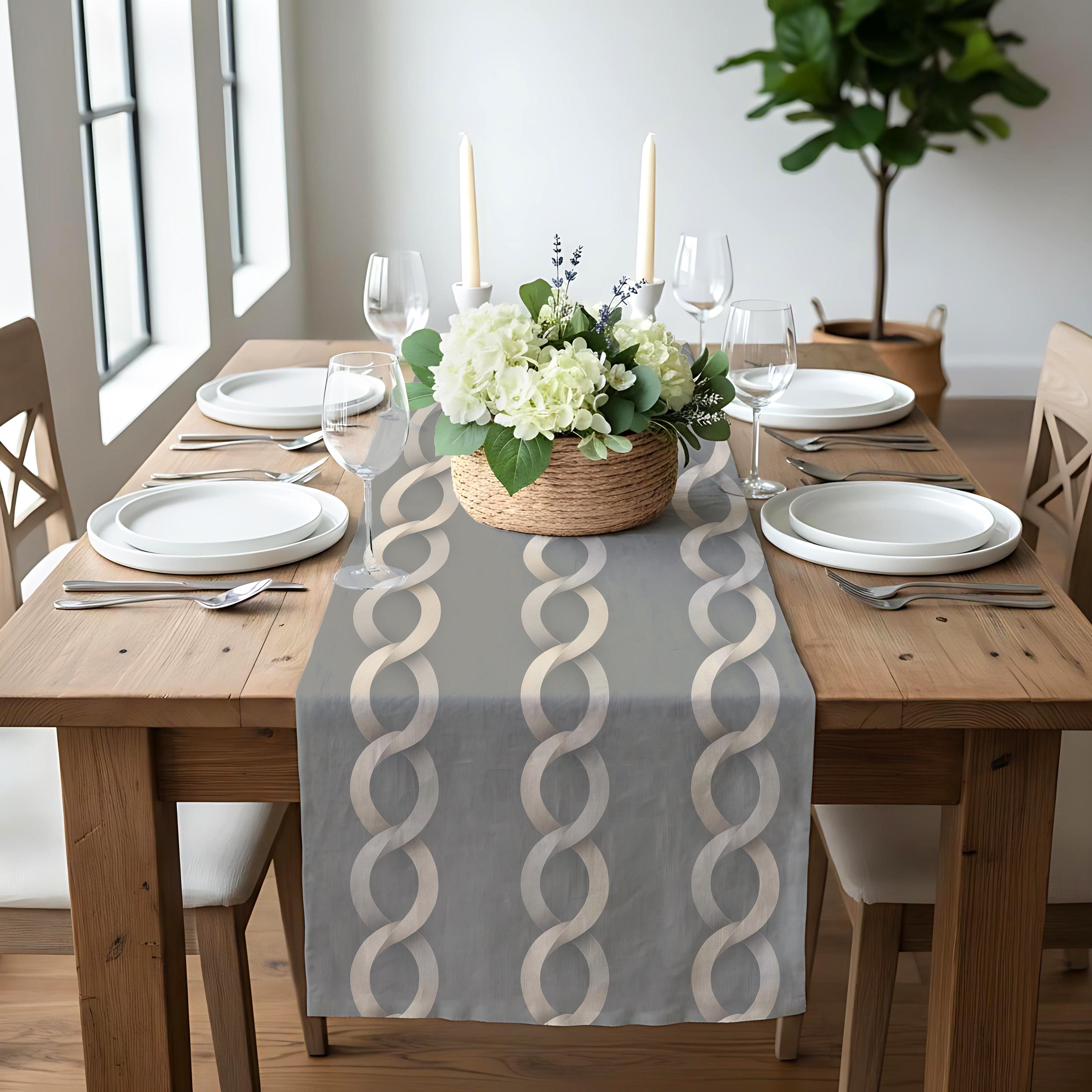 Modern Chain Pattern Table Runner - Etsy