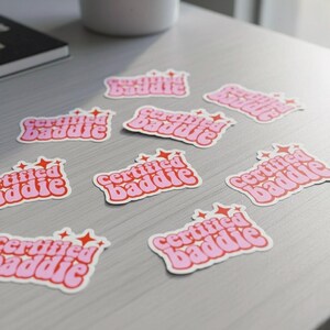 Certified Baddie Sticker – Pink Bubble Letters Vinyl Decal, Y2K Retro Waterproof Laptop & Water Bottle