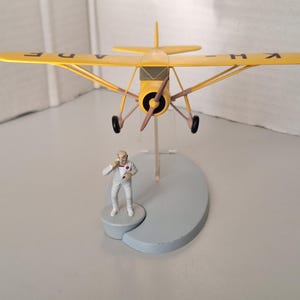 An airplane from a Tintin album image 3