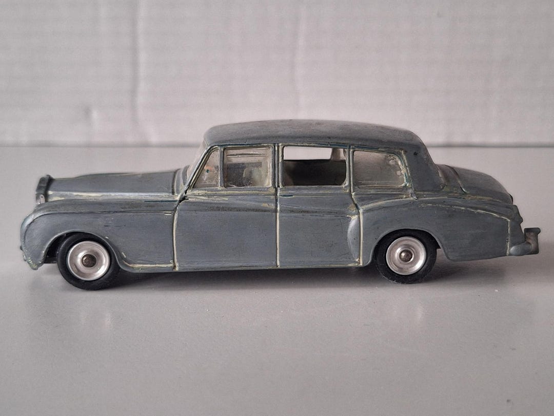 Rolls Royce Phantom V Miniature Dinky Toys - Réf 124 - Échelle 1:43