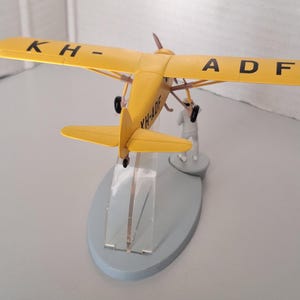 An airplane from a Tintin album image 2