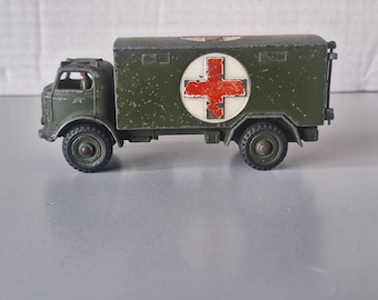 Ambulance militaire authentique Dinky Toys - Jeux & Jouets