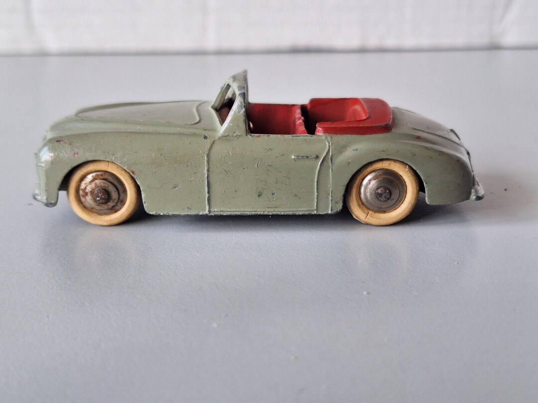 Dinky toys - Simca 8 sport - Année: 1956 - Collection