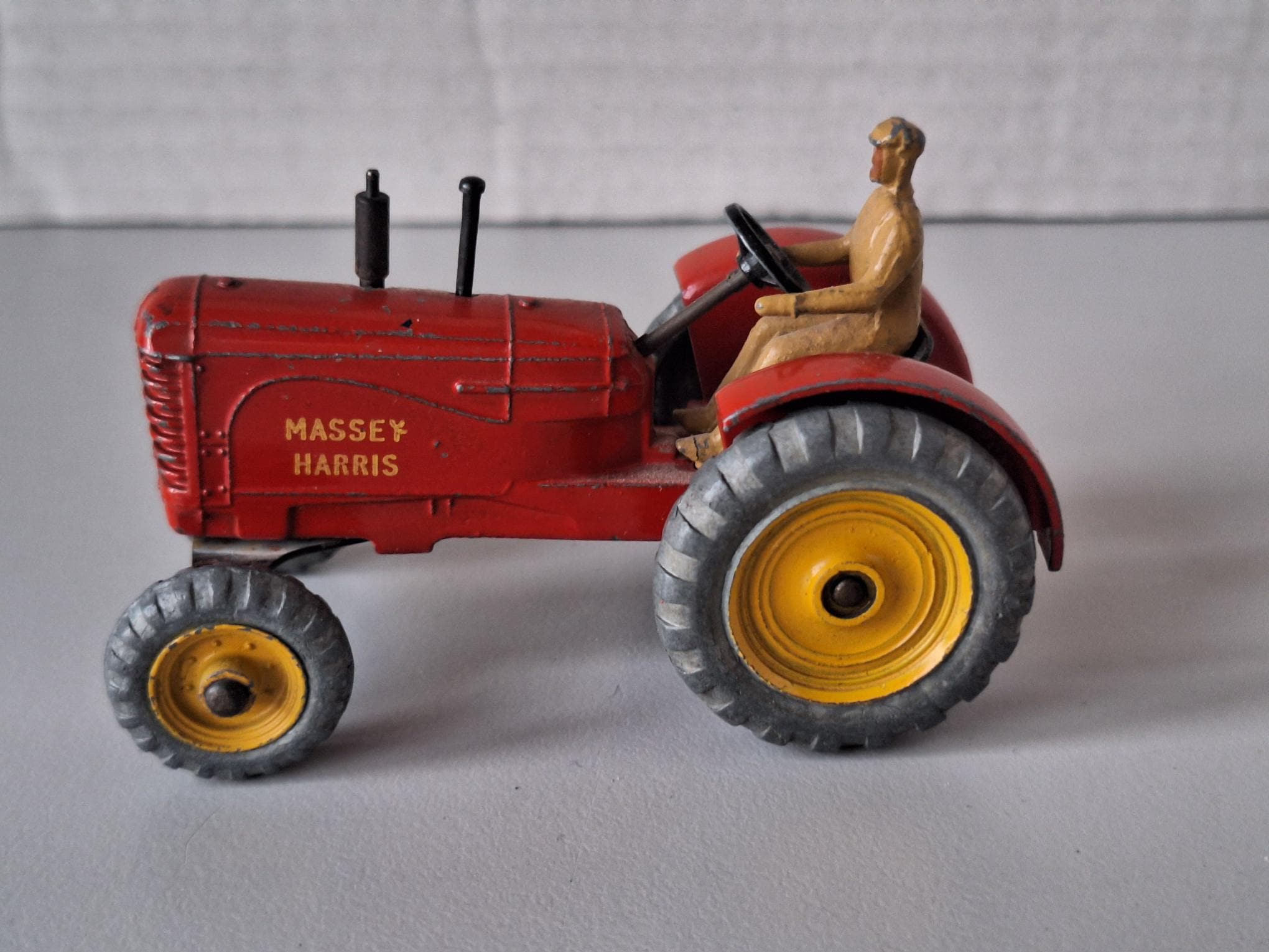Massey Harris トラクター 1/43※Dinky Toy A Red Massey Harris Tractor From Dinky Toys - Etsy