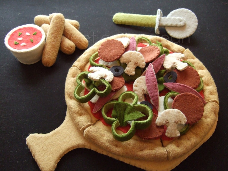 Felt Food Pattern Felt Pizza Party Set Pattern PDF DIY Felt Play Food image 1