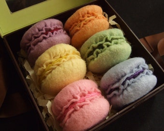 Felt French Macarons Pattern - Plus enough felt to make 18 cookies