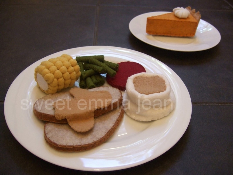 Thanksgiving Dinner Felt Play Food Pattern Holiday Turkey Dinner PDF DIY Felt Food image 1