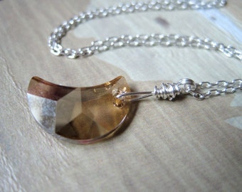 Halbmond Halskette, Swarovski Crystal Mond, Mond Halskette, himmlischen Schmuck