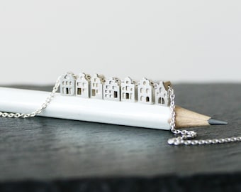 Tiny Amsterdam houses necklace, gift for architect, dutch houses, canal houses, Amsterdam skyline, traveller gift, cityscape