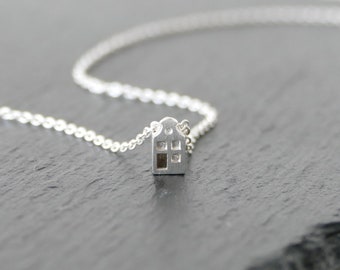 LIEF / ADORABLE - Tiny Amsterdam House Necklace, miniature house, neck gable house, huisje, dutch architecture, housewarming