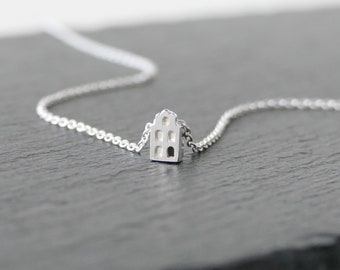 MOOI / BEAUTIFUL - Tiny Amsterdam House Necklace, silver mini house, graphic, dutch architecture, minimal, travel europe