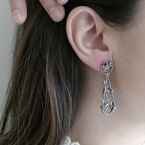 Flourishing Teardrop Silver Earrings / AMARANTA Collection