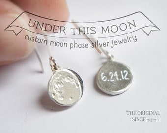 Personalisierte Mond Phase Ohrringe: Sterling Silber Datum Geschenk. UNTER DIESEM MOND von Geagenta