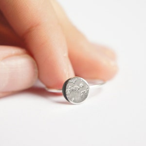 UNDER THIS MOON / Ring Personalized lunar phase ring of your special night in silver, dainty moon ring, moon phase ring, crescent moon image 2