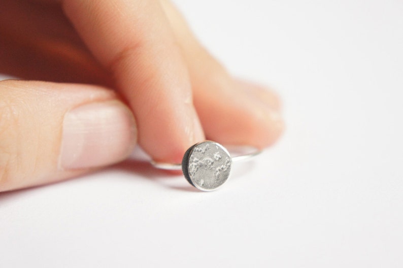 UNDER THIS MOON / Ring Personalized lunar phase ring of your special night in silver, dainty moon ring, moon phase ring, crescent moon image 2