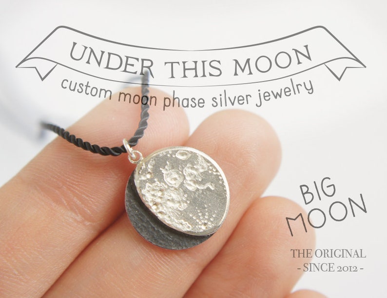 big UNDER THIS MOON / Necklace - Customised lunar phase pendant of your special night in silver and silk, realistic silver moon phase 
