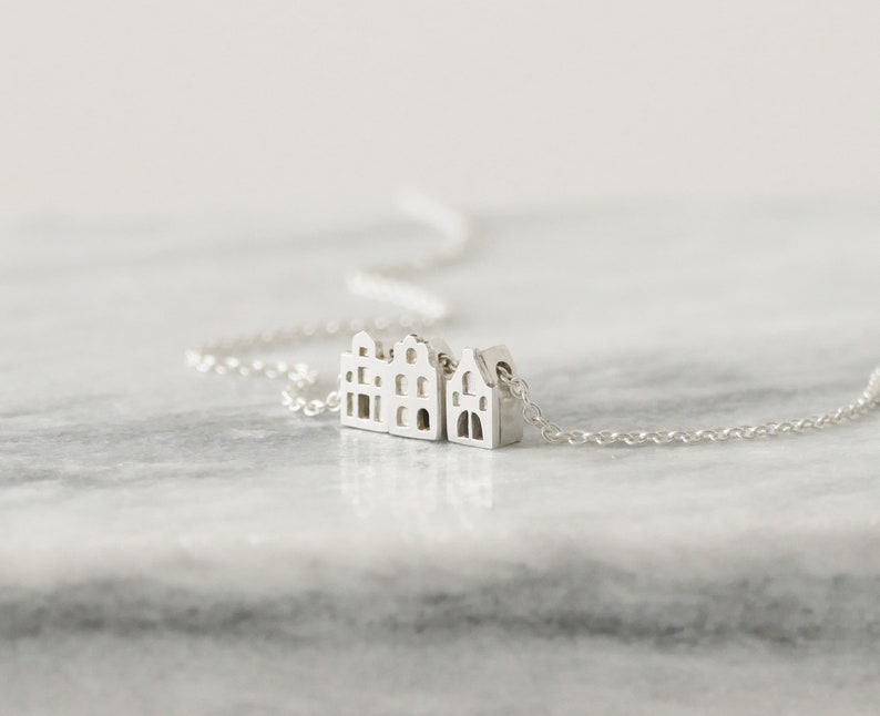 Tiny Amsterdam houses necklace, gift for architect, dutch houses, canal houses, Amsterdam skyline, traveller gift, cityscape image 4