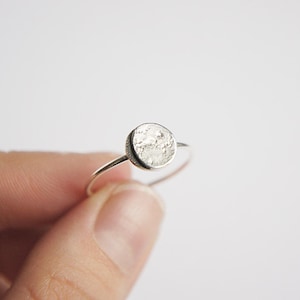 UNDER THIS MOON / Ring Personalized lunar phase ring of your special night in silver, dainty moon ring, moon phase ring, crescent moon image 7