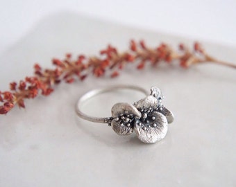 Papaver petals silver ring / AMARANTA Collection
