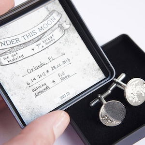 UNDER THIS MOON / Cufflinks - Personalized moon phase cufflinks in silver, fathers day gift, anniversary gift, birth moon jewelry