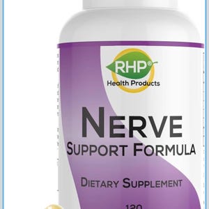 Peut inclure: Une bouteille blanche avec une étiquette violette affiche le texte "NERVE SUPPORT FORMULA" et "DIETARY SUPPLEMENT". La bouteille contient 120 gélules. Deux gélules jaunes sont devant la bouteille. Le produit est de RHP Health Products.