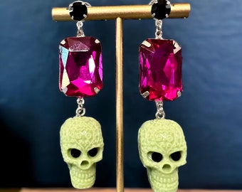 Czech Black Glass crystal Eyes Drop Skull Statement earrings handmade Rockabilly