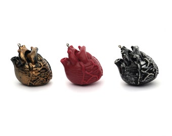 Anatomical Heart Resin Steampunk Pendant Vampire Halloween Funky Rockabilly 35mm 29mm Red Antique Silver Gold