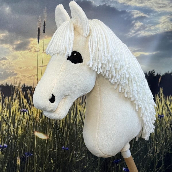 Caballo de juguete Palomino Artístico. Palo desmontable, piel sintética Minky, tamaño A4 o A3.