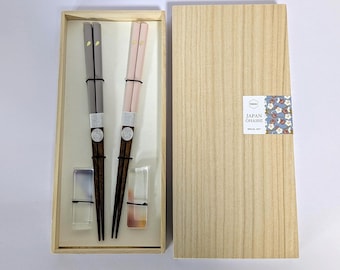 Japanese Chopstick 2 pair gift set with Glass Chopstick Rests