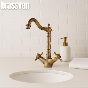 Antique Brass Vintage Bathroom Faucet – Dual Handle Mixer Tap | Matte Black Option