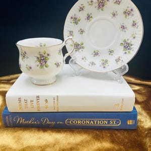 Vintage Queen’s teacup and saucer set