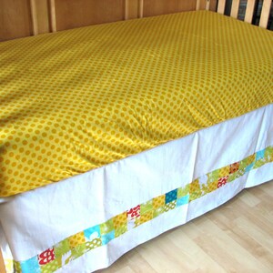 Fresh Sunshine Polka Dot Fitted Crib Sheet image 3