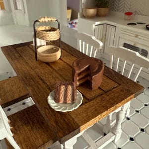 Miniature cake