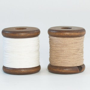 Filato di carta medio su una bobina di legno (130 yards / 120m) - Maglia, uncinetto, fai-da-te, artigianato, giftwrap - Ecologico, vegano, lavaggio a mano - Cordoncino di carta