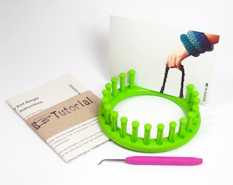 DIY: Knit Bangle - Tutorial / Pattern & Knitting Loom -  fun and easy - no knitting skills required - DIY kit with knitting loom and pattern