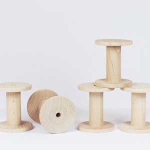 5 Hand-Turned Wooden Bobbins - Photo props, storage and decoration