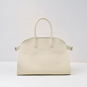 Bolso clásico de piel granulada para el día a día, elegante y duradero. Cream White
