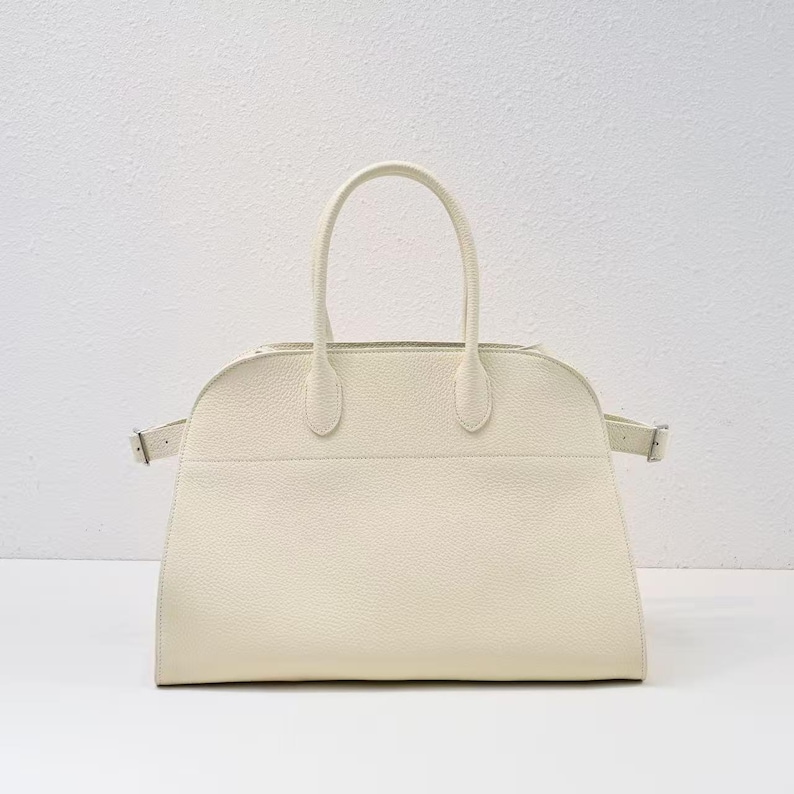 Bolso clásico de piel granulada para el día a día, elegante y duradero. Cream White