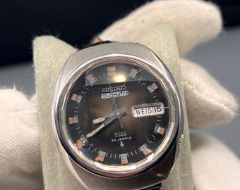 希少なセイコー5アクタスSS Ref. 6106-8470、ヴィンテージの希少な日本
