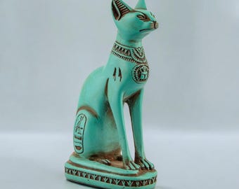 Réplica de la estatua de Bastet, la diosa gata del antiguo Egipto.
