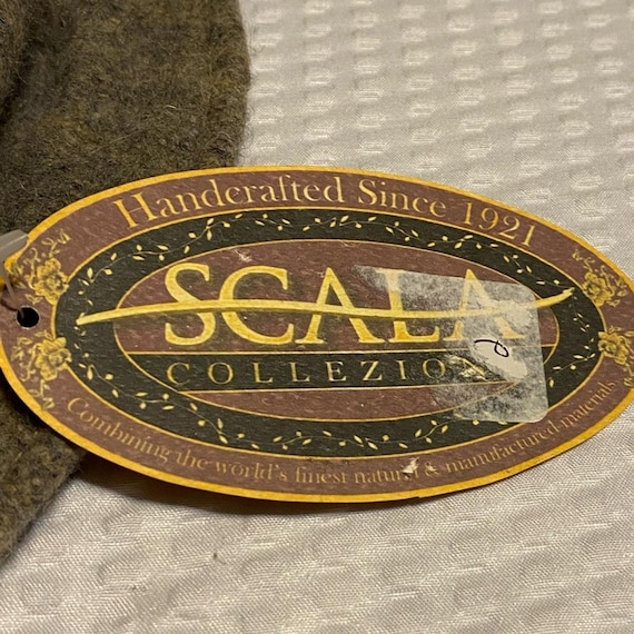 Scala NWT Grey Wool Felt Cloche Hat with Green Ac… - image 3