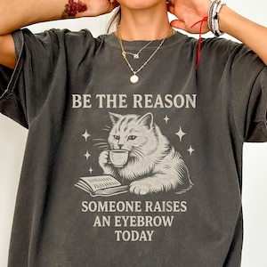Weird Cat Shirt, Comfort Colors Comfortable Trendy Shirt, Weirdcore Shirt, Funny Cat Meme Tee, Cat Lover Mom Shirt Gift, Weird Funny T-Shirt