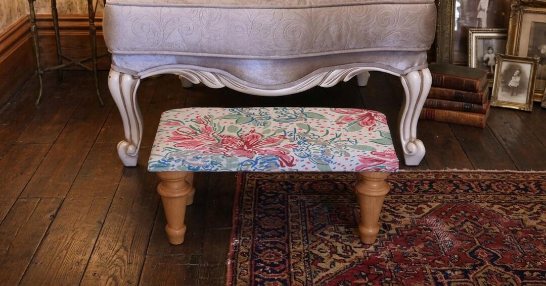 Quick Point Footstool Pattern Patterned Footstool, Traditional Pattern, Boho Seating Stool, Contrast ...
