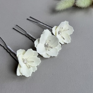 Bridal flower hair pins Ivory floral piece