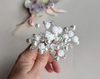 Wedding flower hair pins, pearl piece babys breath bridal headpiece