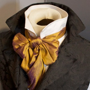 Copper Violet REGENCY Brummel Victorian Ascot Tie Cravat - Dupioni Silk