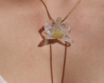 Handmade necklace with genuine Dendrobium orchid blossom, adjustable size, white orchid, unique adjustable necklace