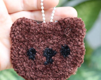 Punch Needle Bear Keychain – Cute Bear Bag Charm – Handmade Bear Pendant – Wool Keychain – Kawaii Teddy Accessory